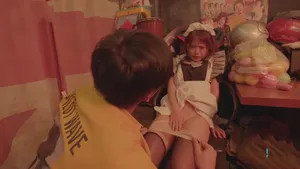 Cậu thanh niên trở thành nơi giải tỏa của những cô nàng hư hỏng